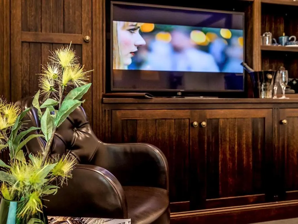 Mount Lofty House Hotel Crafers